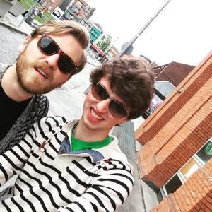 Meet your Posher, Haris