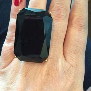 BLACK COSTUME RING