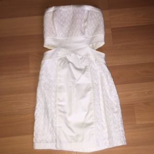 White strapless dress