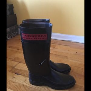 BURBERRY RAINBOOTS