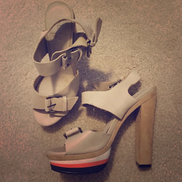 ALDO tan heels