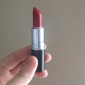 MAC lipstick: Lady Bug