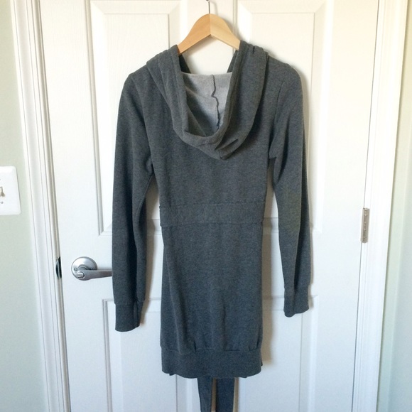 SOLD | Sweatshirt Dress, Victoria's Secret - Picture 3 of 4