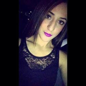 Meet your Posher, Alejandra