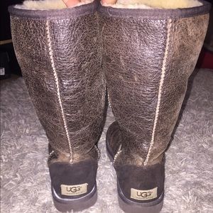 UGG Classic tall Bomber