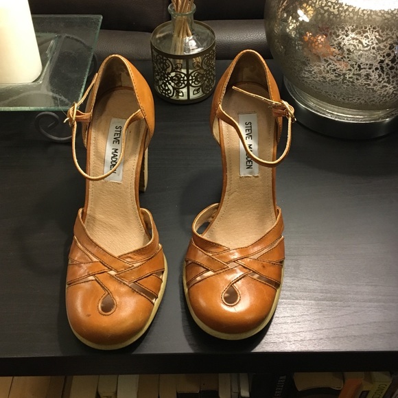 Steve Madden Leather Heels NWOT
