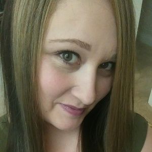 Meet your Posher, Genna