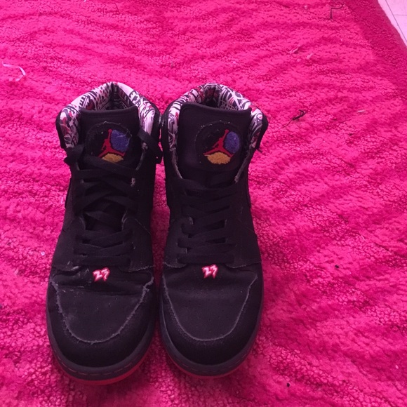 Air Jordan's - Picture 2 of 3