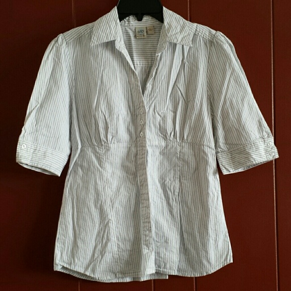 Short sleeve blouse