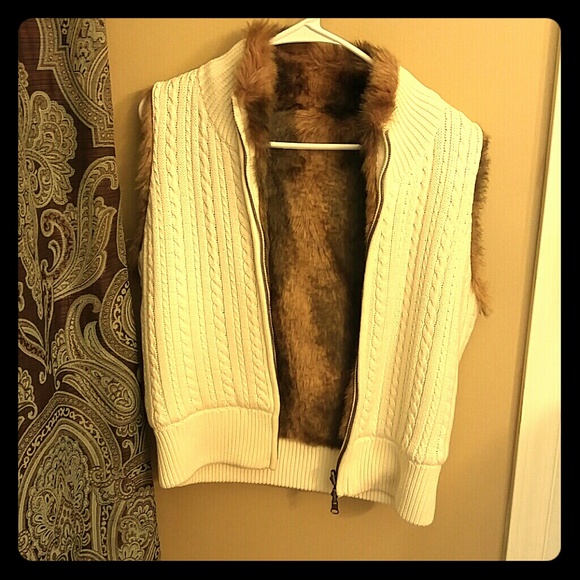 Reversible vest