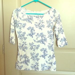 UO 3/4 sleeve shirt