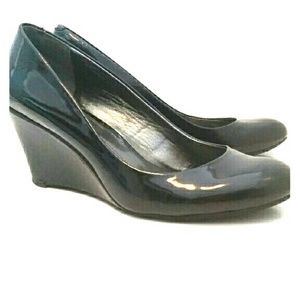 STORE CLOSING!!! DKNYC "Dottie" pump wedges