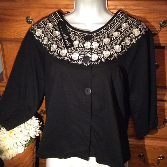 Willi Smith Jackets & Blazers - Willi Smith Adorable Cape/Swing Top NWT
