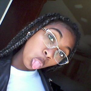 Meet your Posher, Markayla