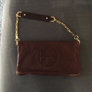 Tory burch shoulder clutch