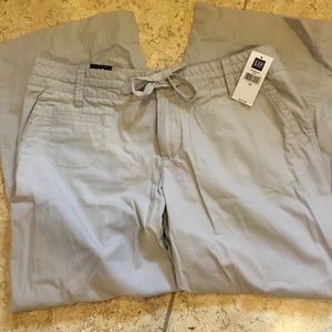 Nwt Gap cropped pants