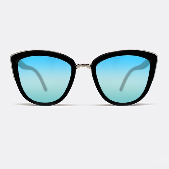 QUAY "My Girl" Sunglasses