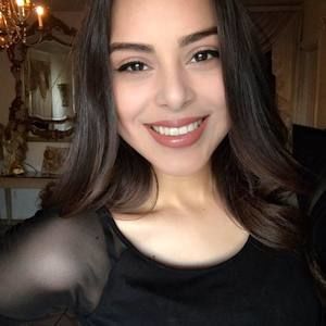 Meet your Posher, Maria