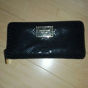 Michael kors snakeskin wallet