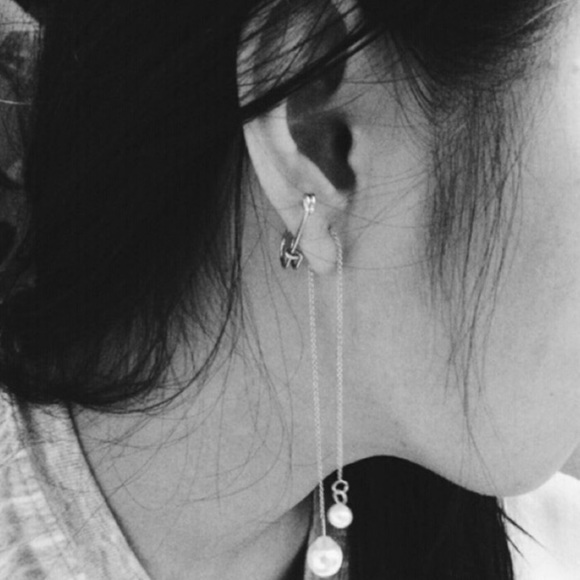 Imitation pearl long earring - Picture 4 of 4
