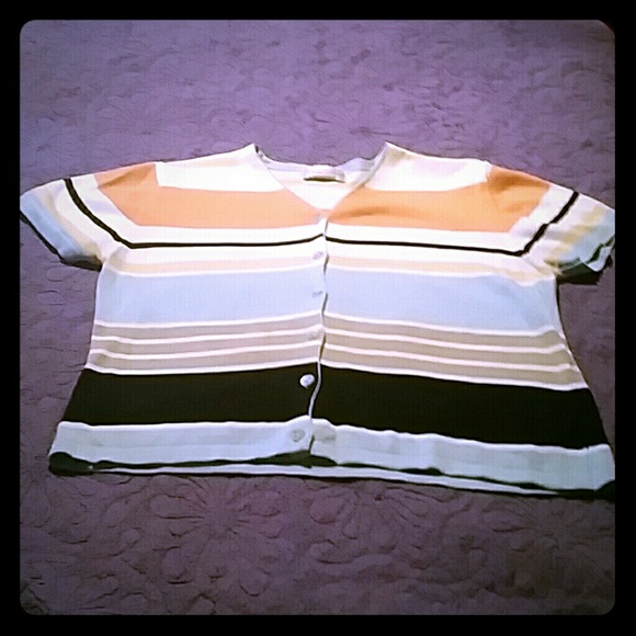 Color Block Crop Top - Picture 1 of 1