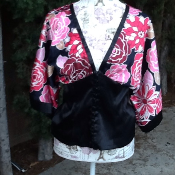 BLOUSE