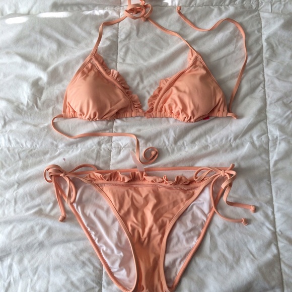 VS peach ruffle/mesh bikini