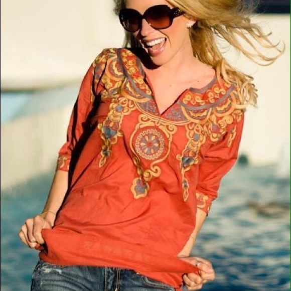 EUC 3/4 Length Top w Gorgeous Stitching design - Picture 1 of 2