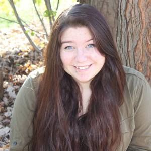 Meet your Posher, Alexis