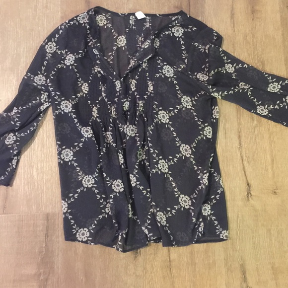 Maternity blouse like new!