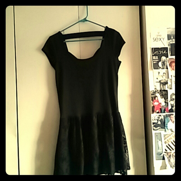 Fun and flirty black dress!