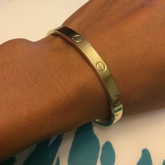 HOLD for @kym_closet