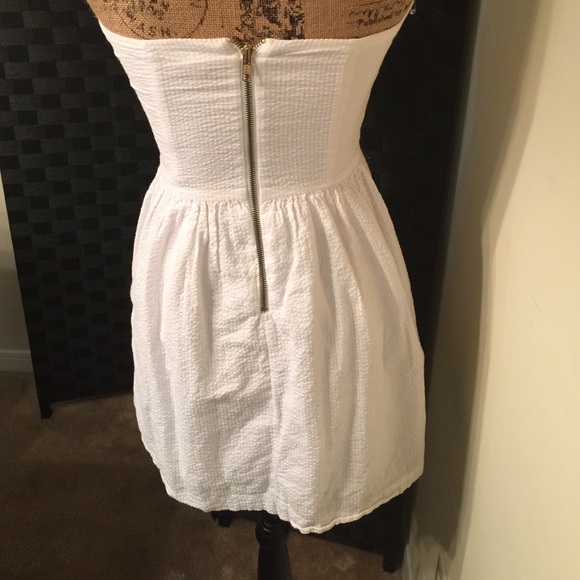 Dress - Picture 2 of 2