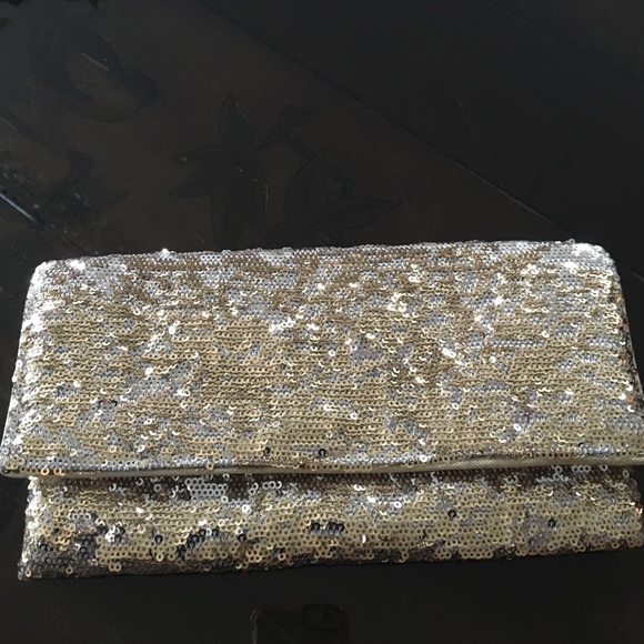 BCBG Clutch - Picture 3 of 4