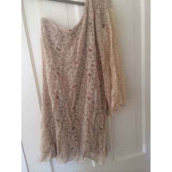 One shoulder nude lace dress