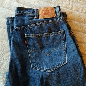 Levis
