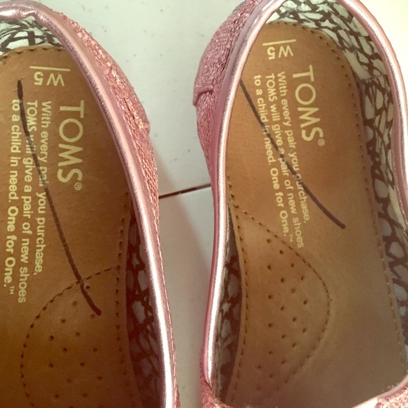 Toms
