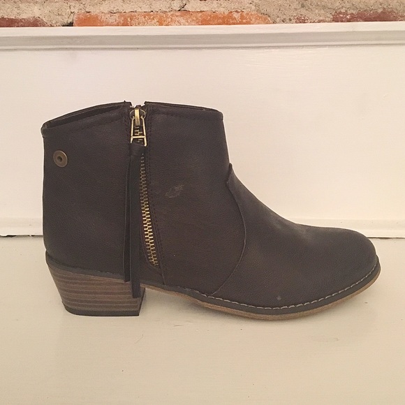 Brown low booties