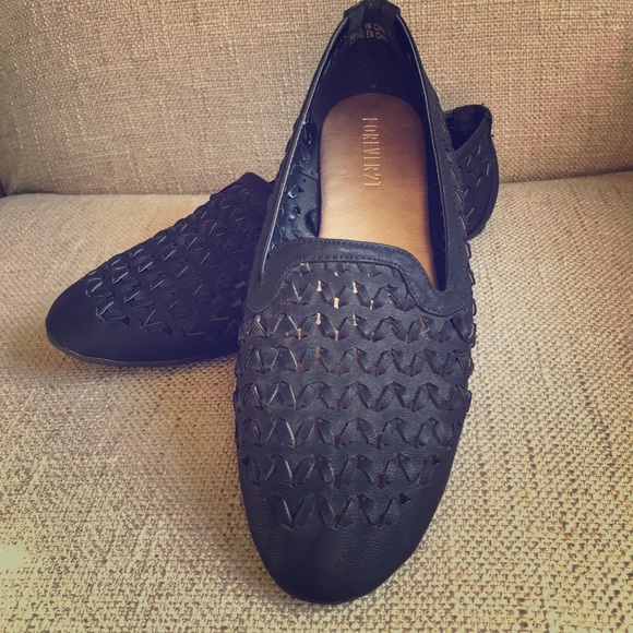 🎉HOST PICK 4/4🎉 NWOT-F21 Black Loafers-size 8