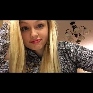 Meet your Posher, Abbi