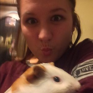 Meet your Posher, Kayla