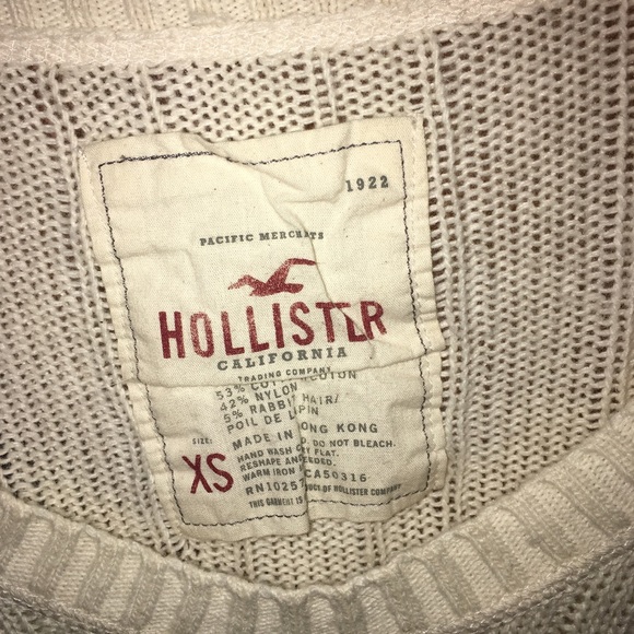 Hollister sweater - Picture 2 of 2