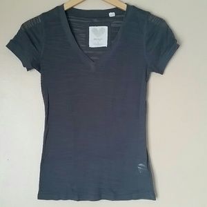 HOLD.   3 for $10 t-shirt