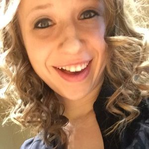 Meet your Posher, Mckenna