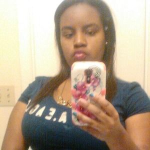 Meet your Posher, Anniqua