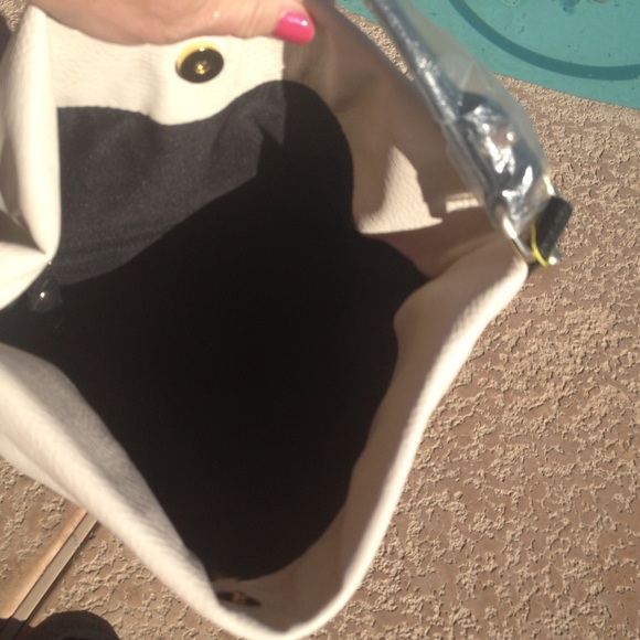 BCBGeneration hobo bag NWT - Picture 3 of 4