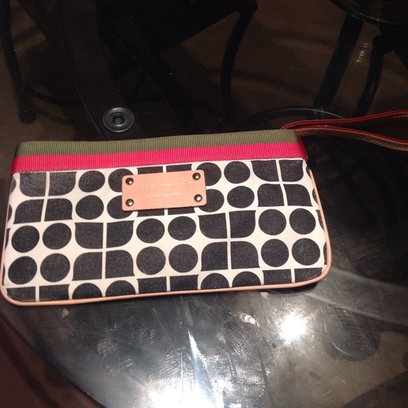 Kate Spade Classic Wristlet