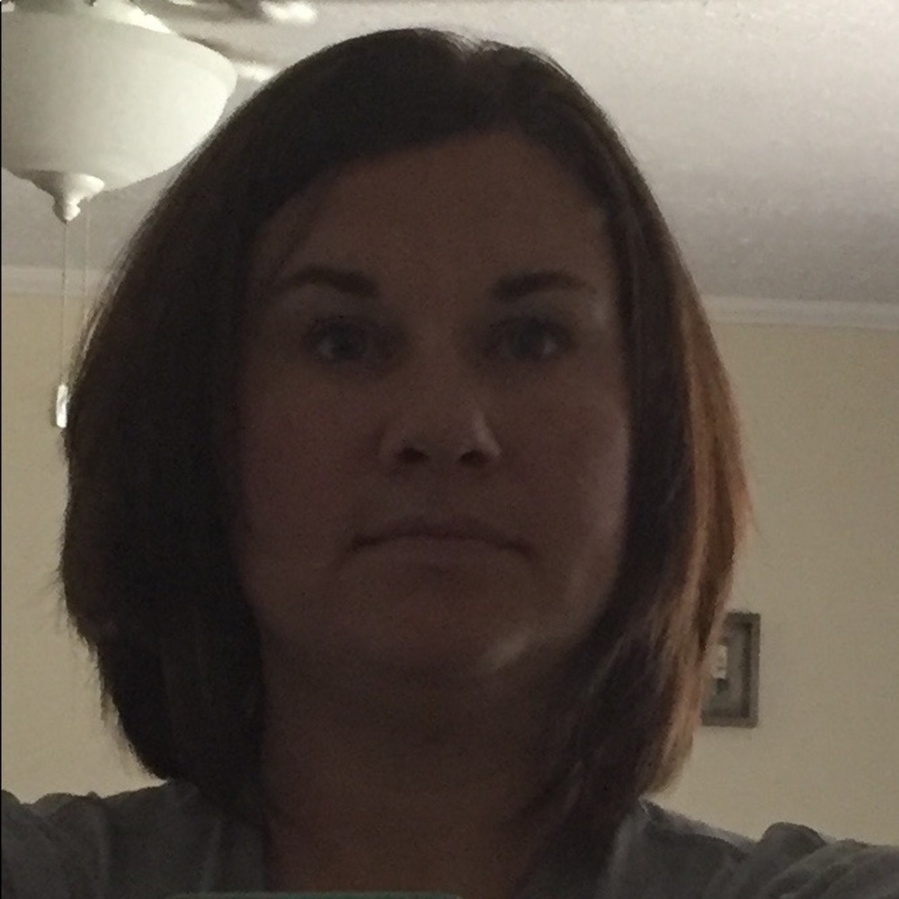 Meet your Posher, Stacy