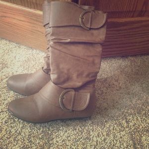 Brown calf boots