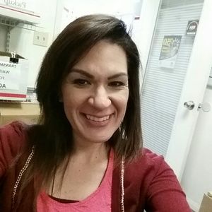 Meet your Posher, Julisa